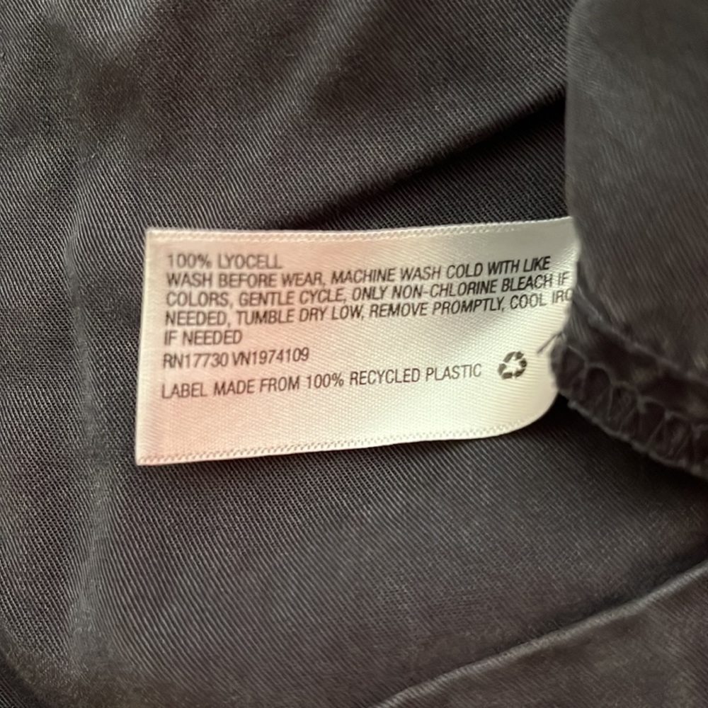 UNIVERSAL THREAD dark gray shorts - Picture 4 of 4